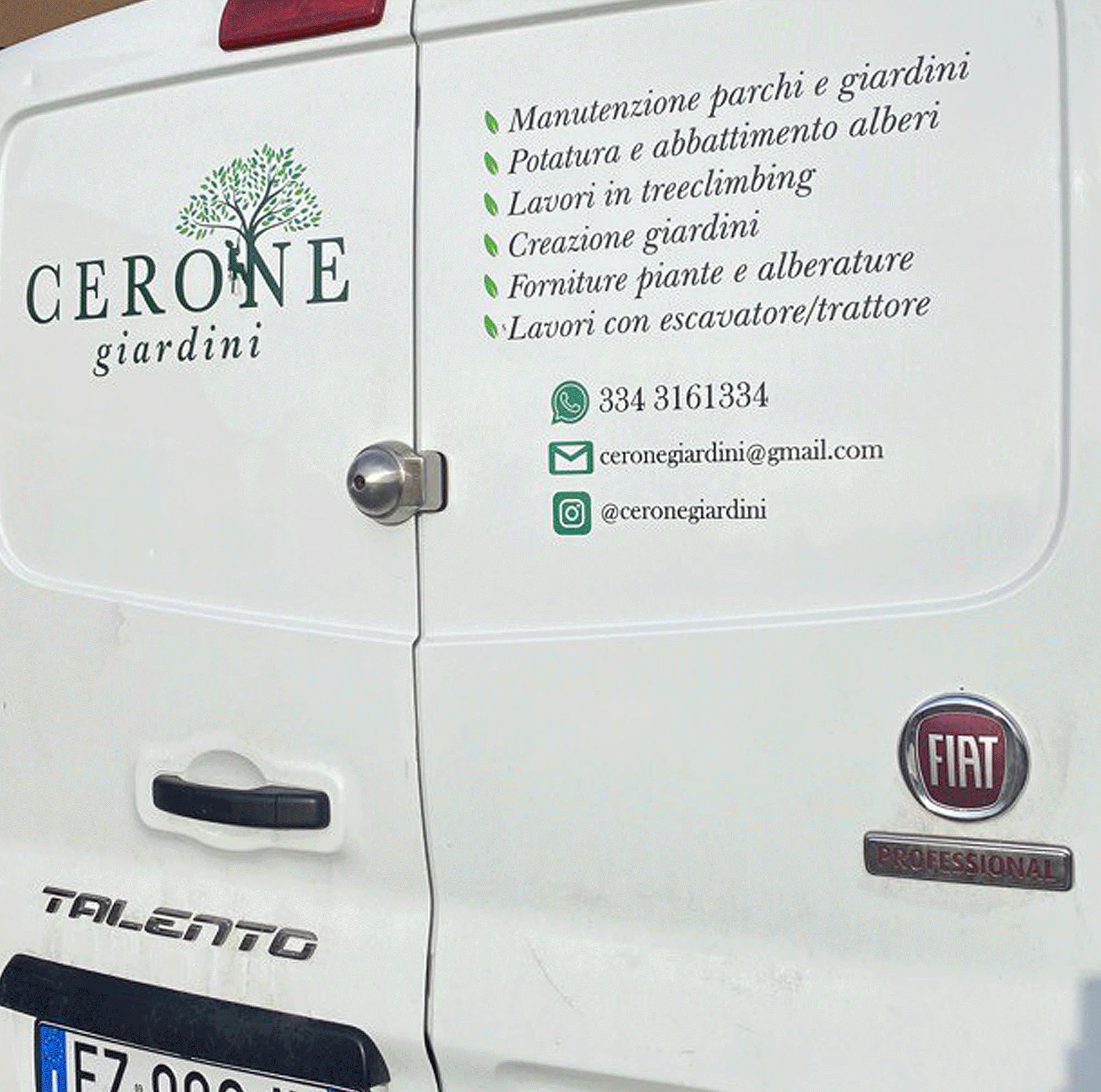 foto adesivi su veicoli
